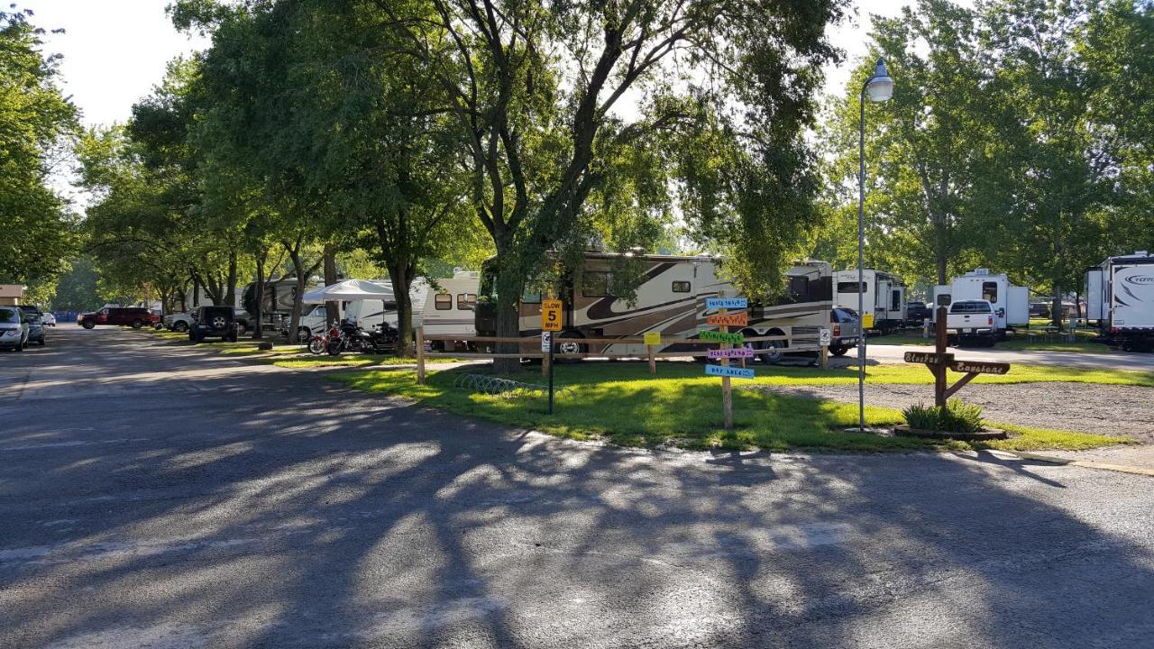 Hotel Sandusky Koa Holiday Campground Exterior foto